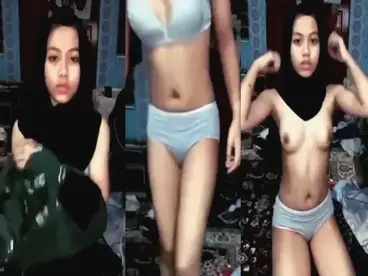 Ukhti Cantik Indo Bugil Ngocok Memek Sampe Muncrat
